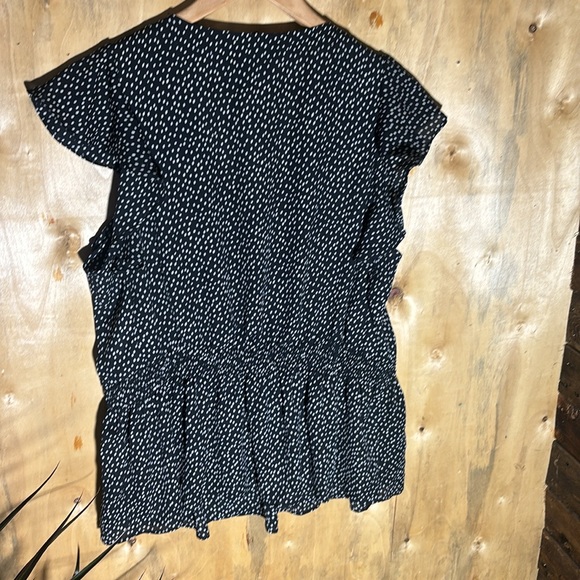 Banana Republic Smocked waist flutter blouse - Picture 5 of 7